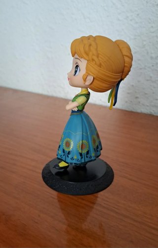 QPosket Anna Disney