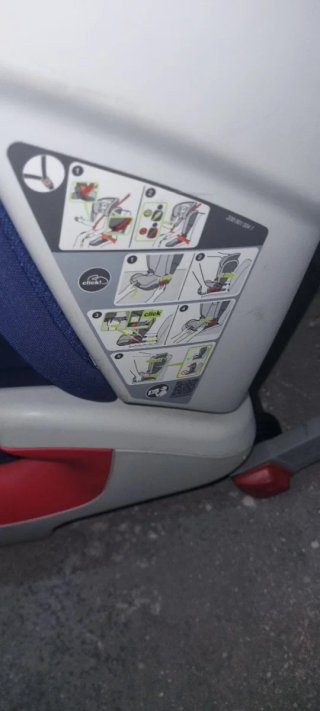 Sillita coche Britax Römer con Isofix.
