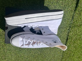Converse Chuck Taylor Lift Hi Blancas