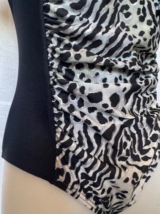 Costume intero stampa animalier