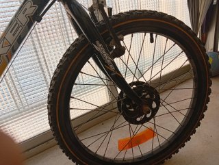 Bici Joker Amarilla y Negra con Frenos