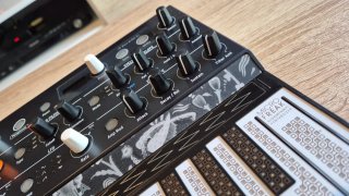 Arturia MicroFreak Sintetizador