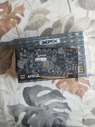 Tarjeta gráfica XFX R7 370 2GB GDDR5 para reparar