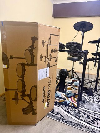 Batería Eléctrica Alesis Nitro Max