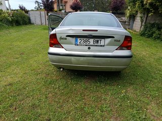 Se vende Ford Focus 2002