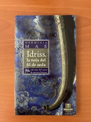 Idriss, la noia del fil de seda