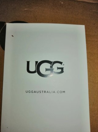 Botas UGG grises nuevas