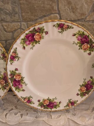 3 Piatti Old Country Roses Royal Albert