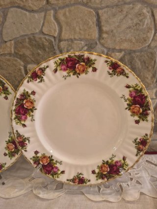 3 Piatti Old Country Roses Royal Albert