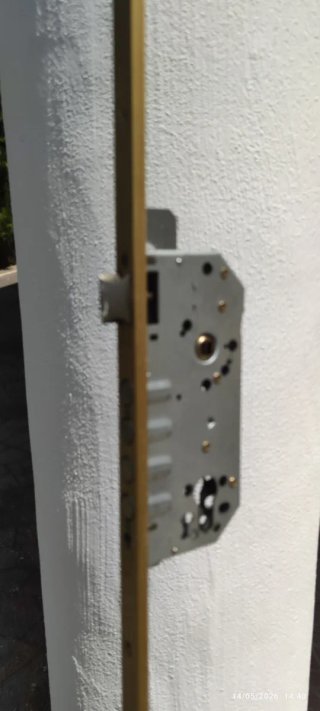 Cerradura TESA seguridad 3 puntos
