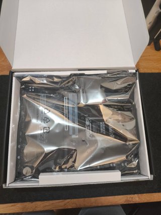 Placa Base Gigabyte B650 AORUS ELITE AX V2