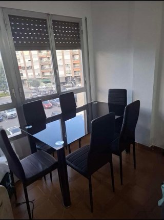 Mesa y 6 Sillas Comedor Cristal nuevas.