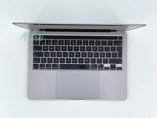 MacBook Pro 13" (2018) Intel Core i7 2.7GHz 4 núcleos - SSD 512Gb - RAM 16GB - Gris Espacial