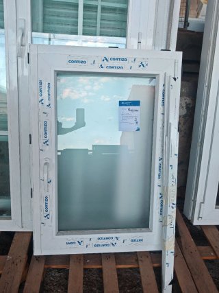 Ventana Cortizo 72x102