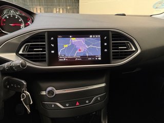 PEUGEOT 308 ALLURE 1.2 130C.V 6 VELOCIDADES