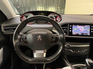 PEUGEOT 308 ALLURE 1.2 130C.V 6 VELOCIDADES