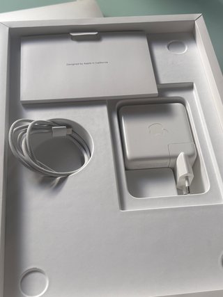 MacBook Pro 13” 2020 Plata