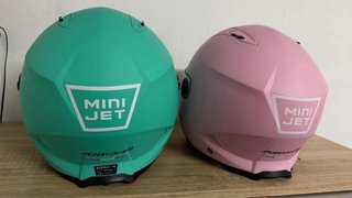 2 Cascos Moto Minijet Talla S Rosa y verde nuevos