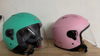 2 Cascos Moto Minijet Talla S Rosa y verde nuevos