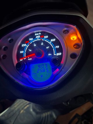 Moto Scooter Sim Blanca