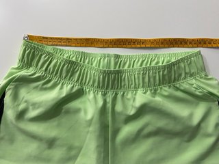 Pantalón corto deportivo chico