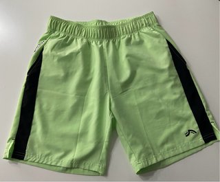 Pantalón corto deportivo chico