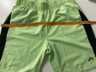 Pantalón corto deportivo chico