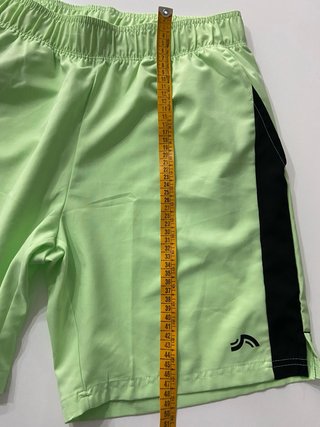 Pantalón corto deportivo chico