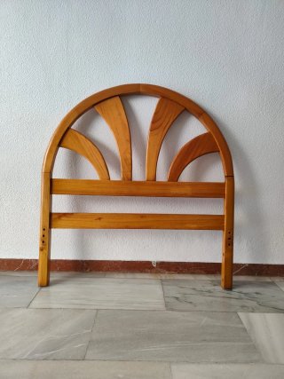 Cabecero de cama de madera