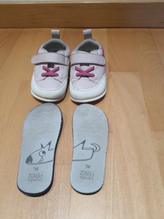 Zapato feroz talla XL rosa