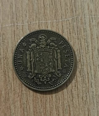 Billetes y monedas antiguas de España