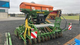 Sembradora Amazone AD-P 3000 Special + rotativa KG