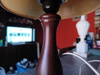 Lámpara de mesa vintage madera