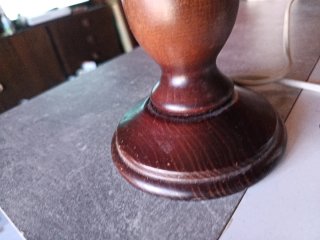 Lámpara de mesa vintage madera