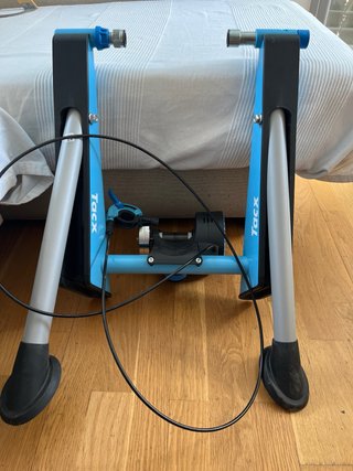Rodillo Tacx Azul Bicicleta, totalmente plegable.
