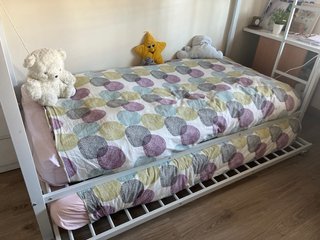 Litera metálica con cama nido