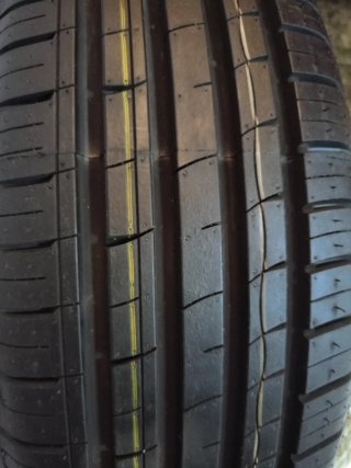 Neumático 205/60 R16 Radial F209