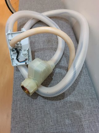 Tubo di scarico per lavastoviglie Bosch