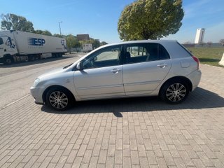 Toyota Corolla 2003