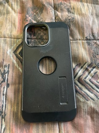 Funda iPhone 14 Pro Max Spigen
