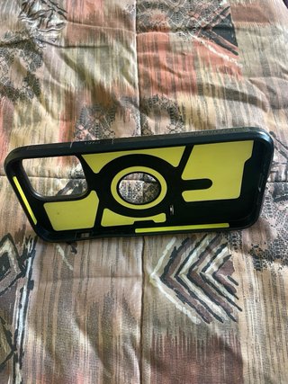 Funda iPhone 14 Pro Max Spigen
