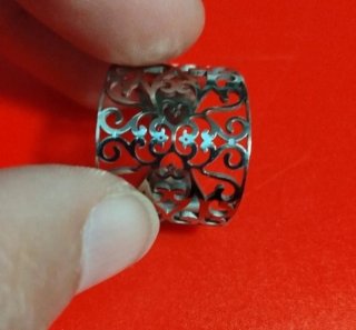 Anillo calado plata diseño floral