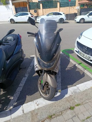 Yamaha Nmax 125 Scooter