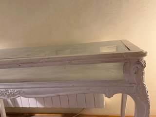Mesa antigua madera cristal