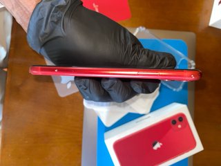 iPhone 11 64GB Vermelho
