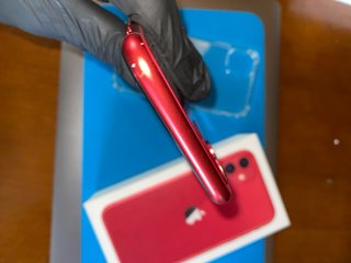 iPhone 11 64GB Vermelho