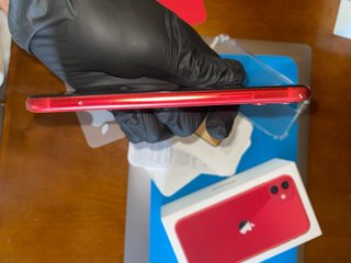 iPhone 11 64GB Vermelho