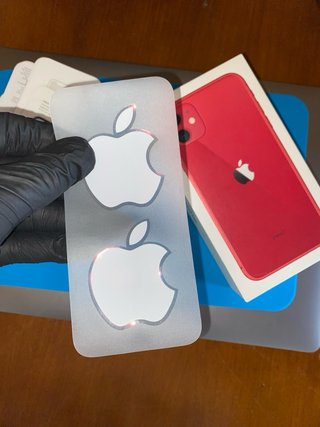 iPhone 11 64GB Vermelho