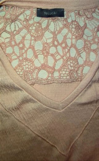 Camiseta Yessica C&A rosa S encaje