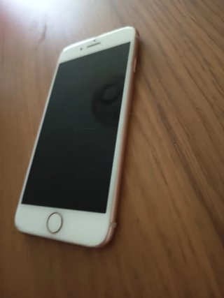 iPhone 8–Batería al 100% 64GB + REGALO!!!